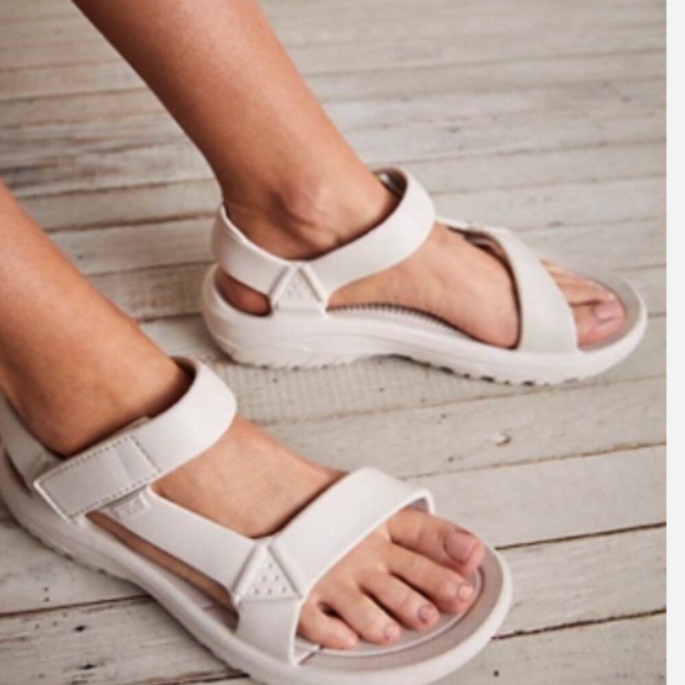 Teva hurricane drift sandals